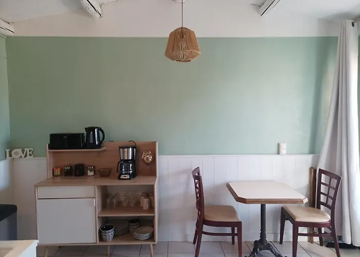 別荘 4-gite 4 Personnes Avec Piscine